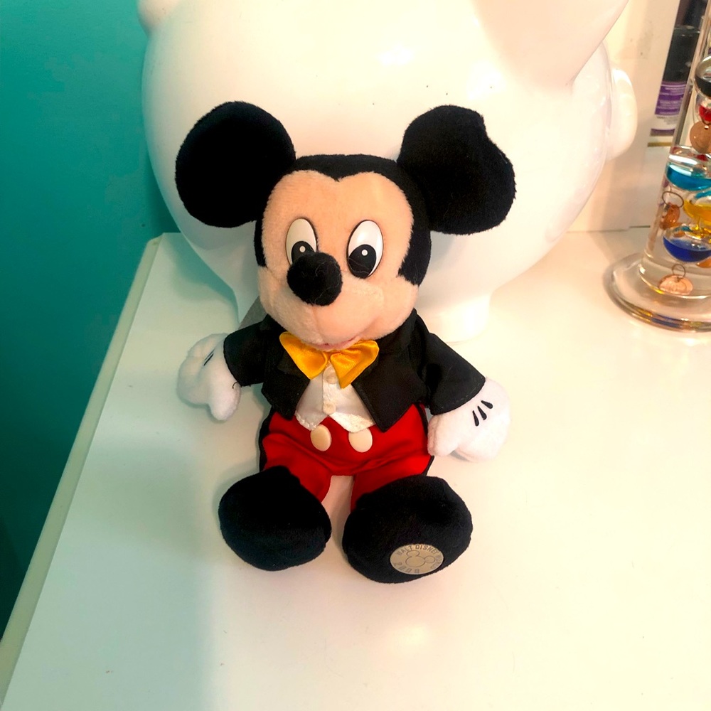 Millennium collectable  Mickey beanbag nwt
